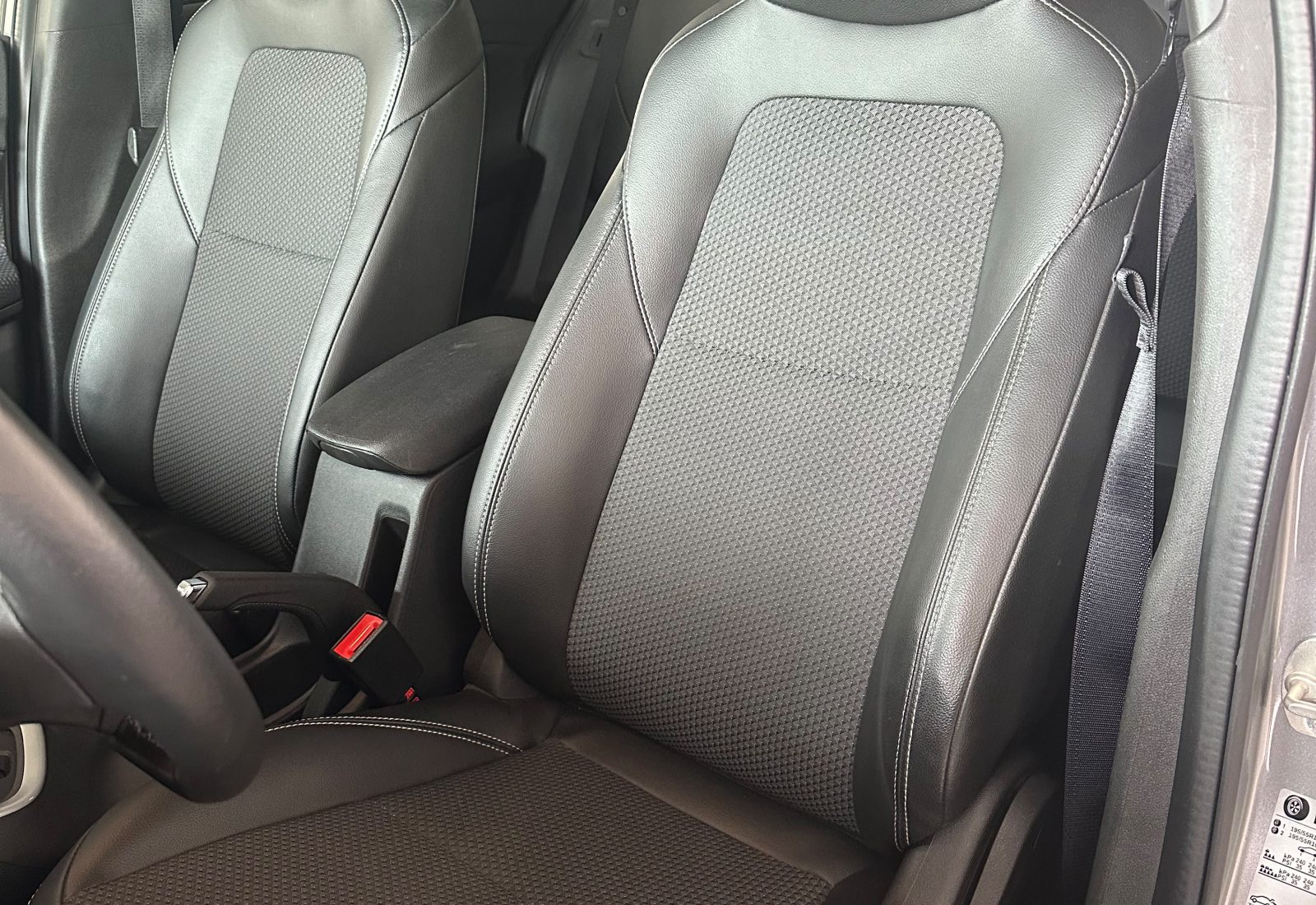 Foto 9 do Chevrolet Onix
